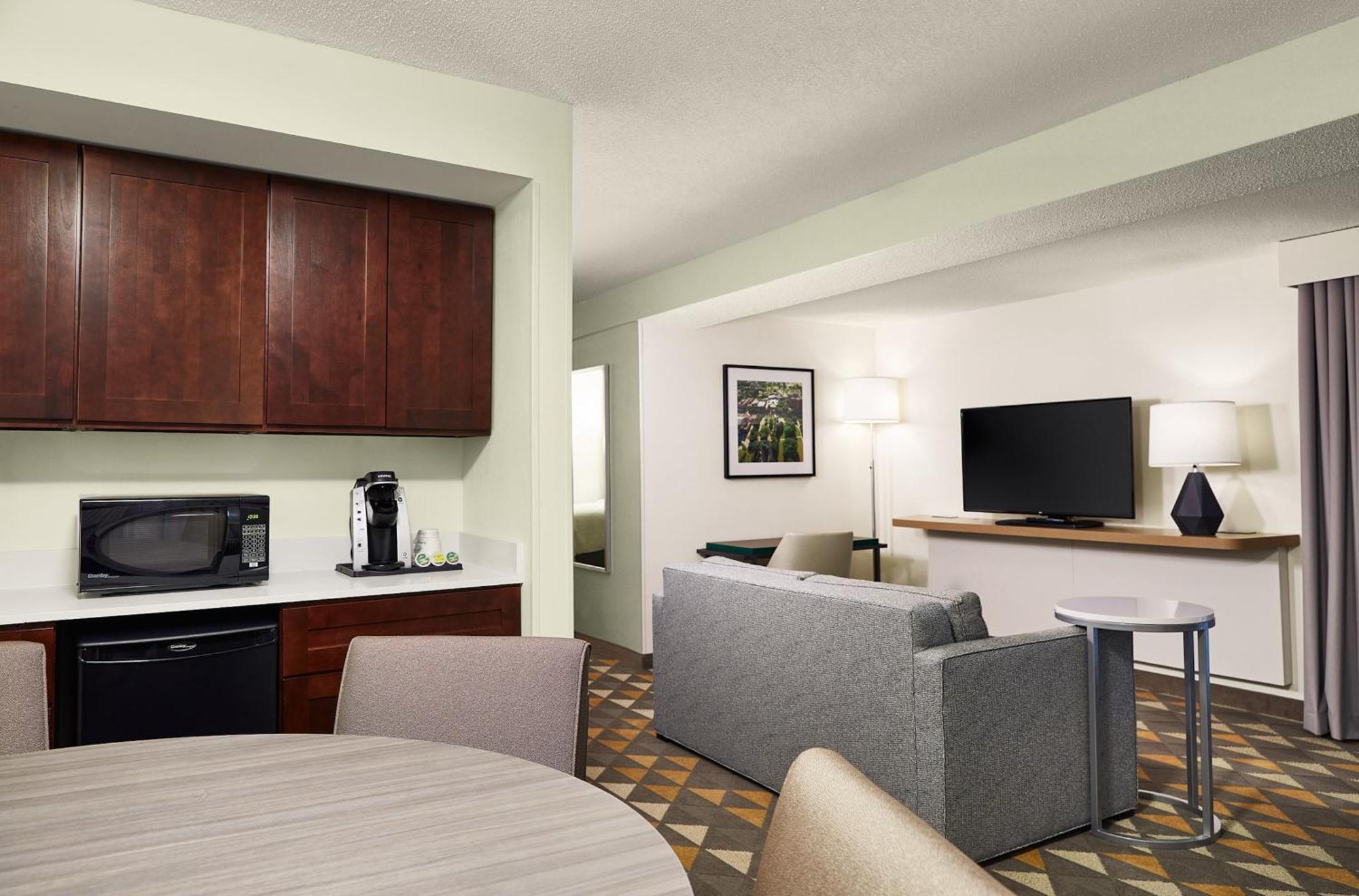 Holiday Inn Hotel & Suites Madison West - Middleton By Ihg Ngoại thất bức ảnh